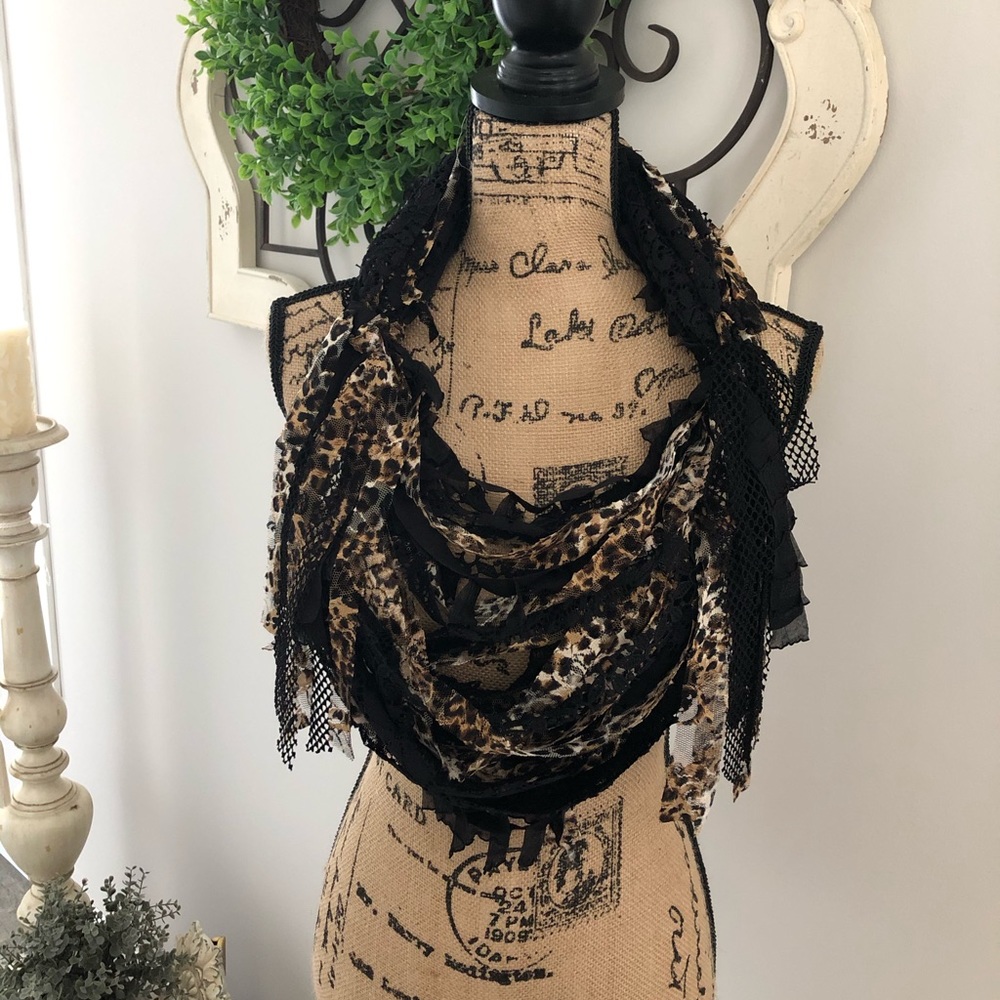 Scrappy scarf